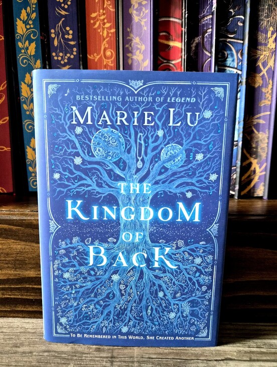Other - Owlcrate Exclusive - The Kingdom of Back by Marie Lu